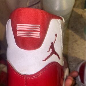 Used and no box dead price is 280 but since I’m missing someprice 200 negotiable